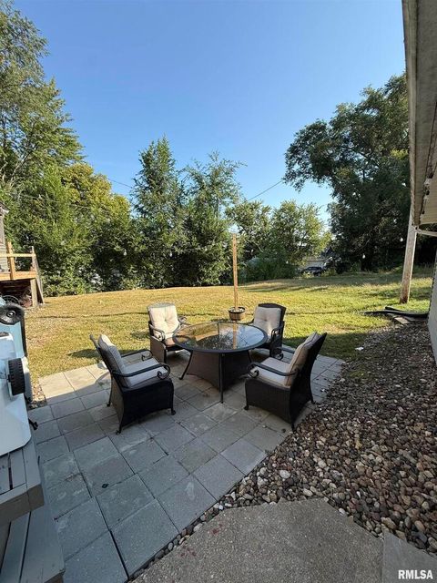 Tiny photo for 917 S 8TH Street, Clinton, IA 52732 (MLS # QC4267458)