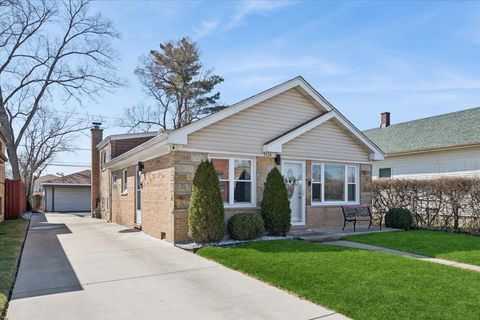 Photo of 3124 Madison Street, Bellwood, IL 60104 (MLS # 12602033)