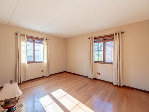 Tiny photo for 5818 Wolf Road #1A, Western Springs, IL 60558 (MLS # 12522328)