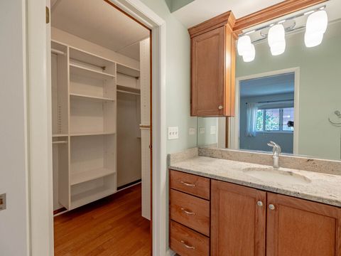 Tiny photo for 5818 Wolf Road #1A, Western Springs, IL 60558 (MLS # 12522328)