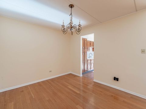 Tiny photo for 5818 Wolf Road #1A, Western Springs, IL 60558 (MLS # 12522328)