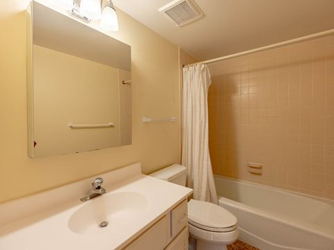 Tiny photo for 5818 Wolf Road #1A, Western Springs, IL 60558 (MLS # 12522328)