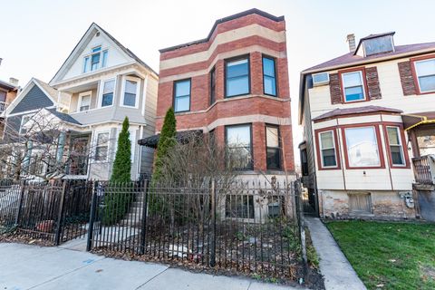 4612 N CLAREMONT Avenue Chicago IL 60625