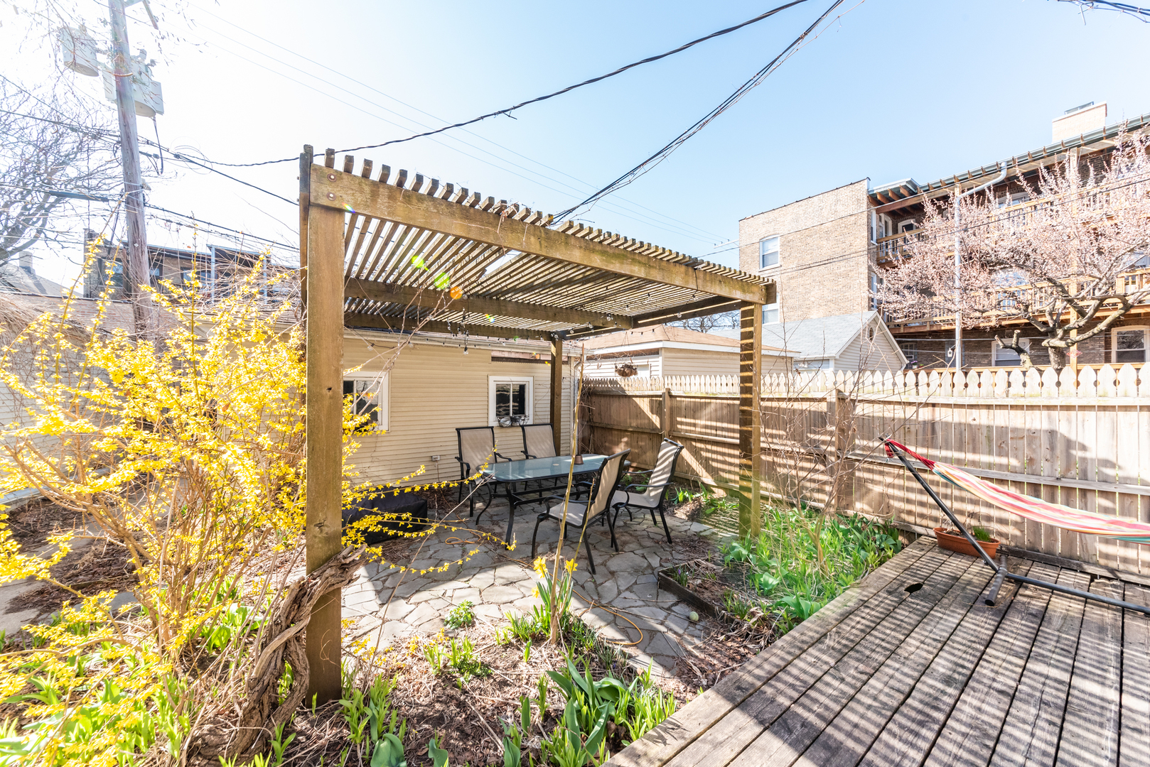 4612 N CLAREMONT Avenue