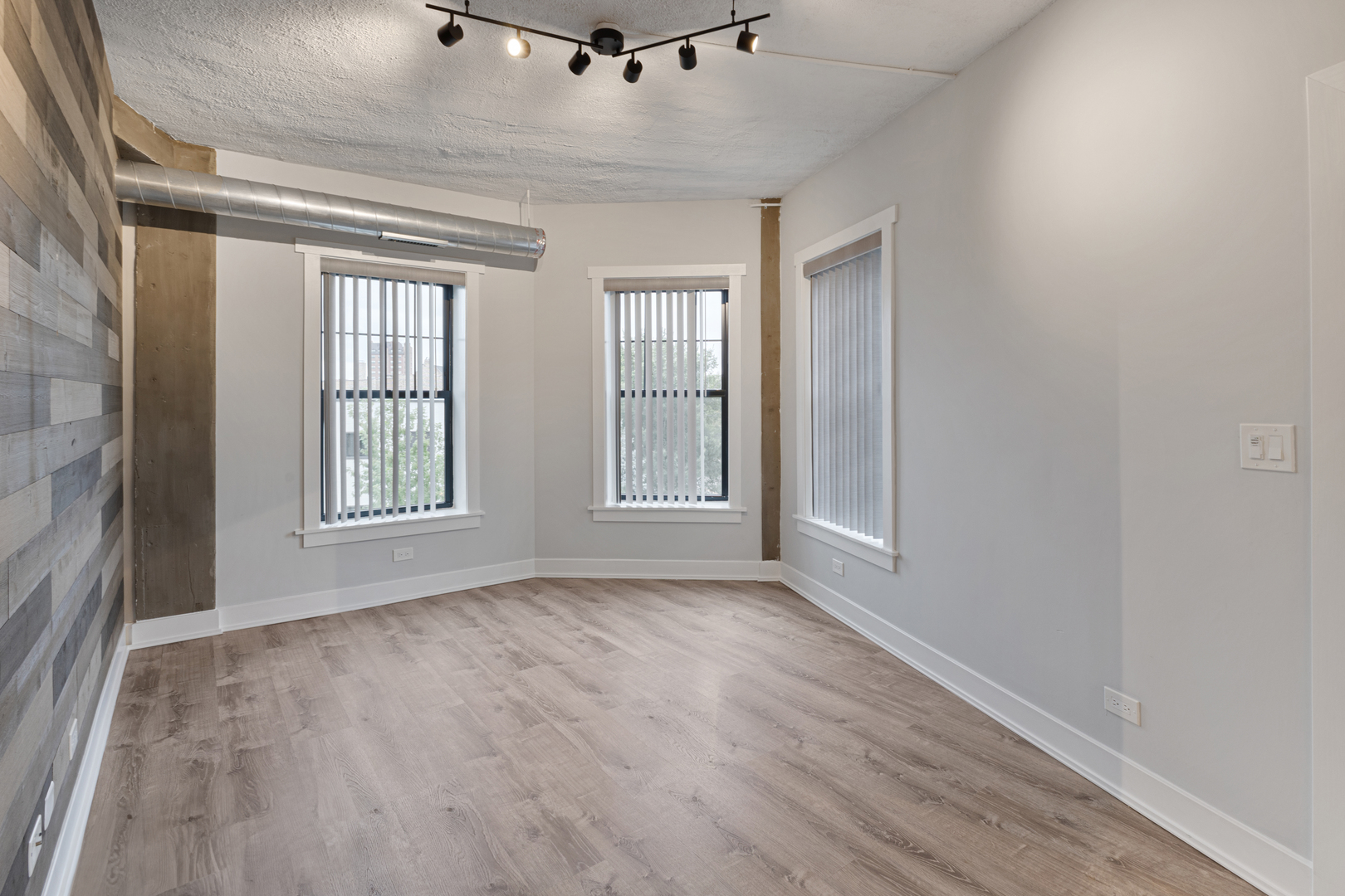 7645 N SHERIDAN Road 514