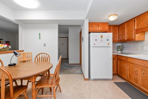 Tiny photo for 4920 134th Court #206, Crestwood, IL 60418 (MLS # 12493954)