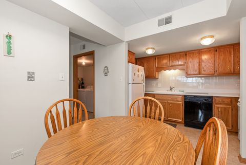 Tiny photo for 4920 134th Court #206, Crestwood, IL 60418 (MLS # 12493954)