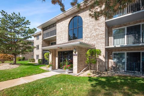 Tiny photo for 4920 134th Court #206, Crestwood, IL 60418 (MLS # 12493954)