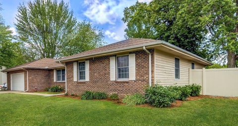 Tiny photo for 704 Wesley Avenue, Savoy, IL 61874 (MLS # 12654552)