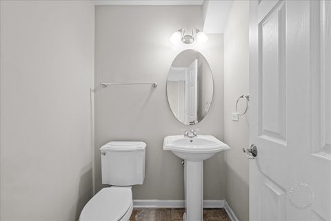 Tiny photo for 628 Lincoln Station Drive #628, Oswego, IL 60543 (MLS # 12591430)