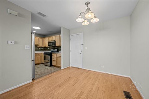 Tiny photo for 628 Lincoln Station Drive #628, Oswego, IL 60543 (MLS # 12591430)