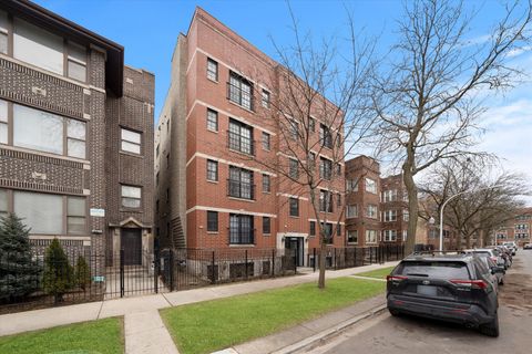 Photo of 6835 S Cornell Avenue #2S, Chicago, IL 60649 (MLS # 12533825)