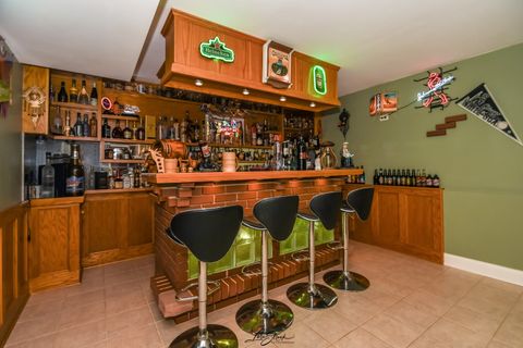 Tiny photo for 7810 S Lockwood Avenue, Burbank, IL 60459 (MLS # 12473874)