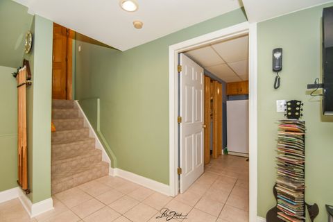 Tiny photo for 7810 S Lockwood Avenue, Burbank, IL 60459 (MLS # 12473874)