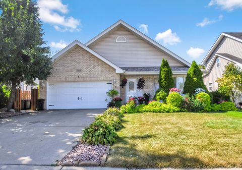 Photo of 7810 S Lockwood Avenue, Burbank, IL 60459 (MLS # 12473874)