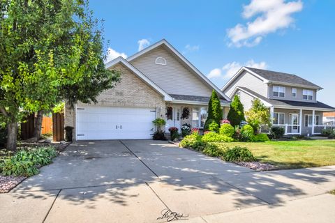 Tiny photo for 7810 S Lockwood Avenue, Burbank, IL 60459 (MLS # 12473874)