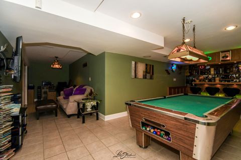 Tiny photo for 7810 S Lockwood Avenue, Burbank, IL 60459 (MLS # 12473874)