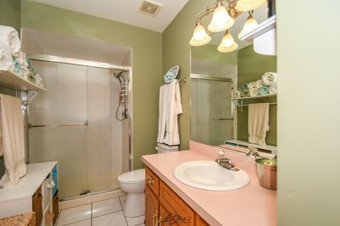 Tiny photo for 7810 S Lockwood Avenue, Burbank, IL 60459 (MLS # 12473874)