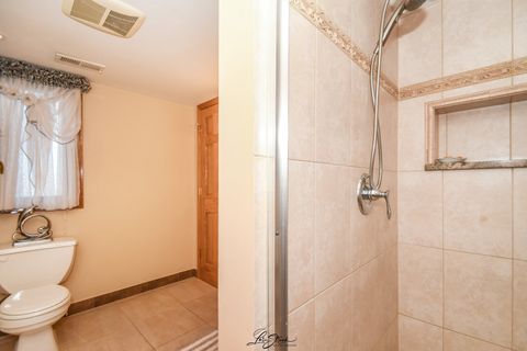 Tiny photo for 7810 S Lockwood Avenue, Burbank, IL 60459 (MLS # 12473874)