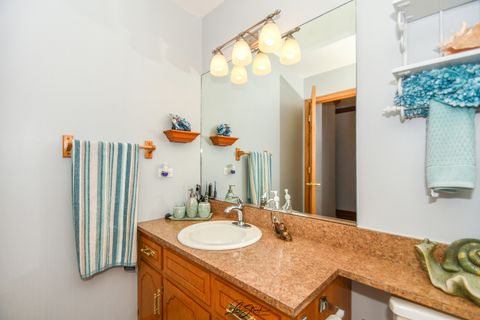 Tiny photo for 7810 S Lockwood Avenue, Burbank, IL 60459 (MLS # 12473874)