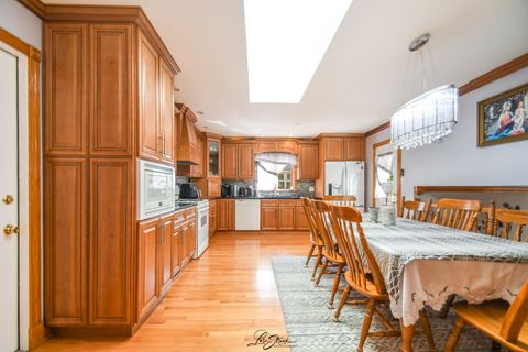 Tiny photo for 7810 S Lockwood Avenue, Burbank, IL 60459 (MLS # 12473874)