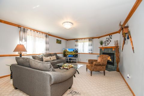 Tiny photo for 7810 S Lockwood Avenue, Burbank, IL 60459 (MLS # 12473874)