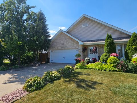 Photo of 7810 S Lockwood Avenue, Burbank, IL 60459 (MLS # 12473874)