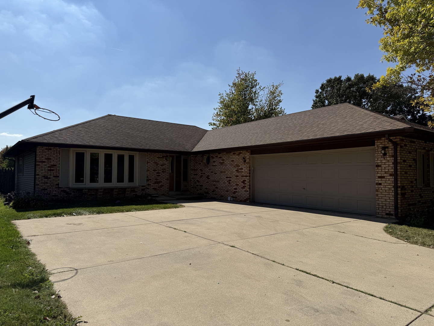 745 Donna Avenue