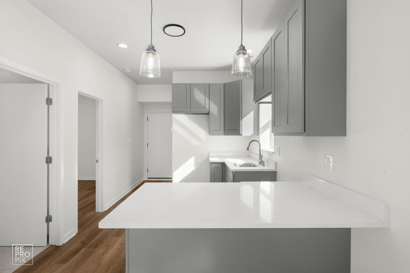 1624 W pershing Road