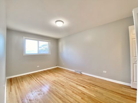 Tiny photo for 19805 Crescent Avenue, Lynwood, IL 60411 (MLS # 12428938)