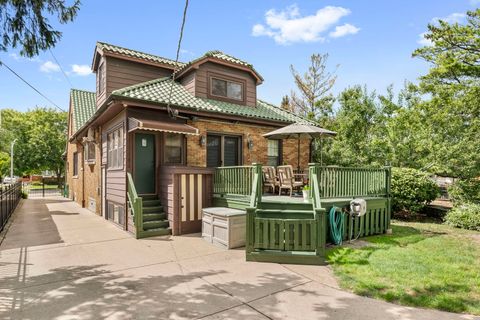 Tiny photo for 6235 N Newcastle Avenue, Chicago, IL 60631 (MLS # 12458634)