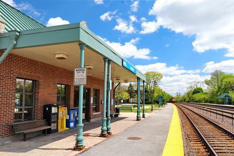 Tiny photo for 0N120 Windermere Road #2007, Winfield, IL 60190 (MLS # 12521399)