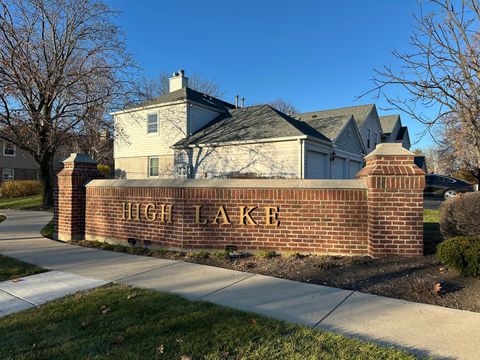 Tiny photo for 0N120 Windermere Road #2007, Winfield, IL 60190 (MLS # 12521399)