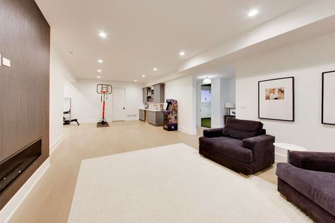 Tiny photo for 910 Allmen Avenue, Hinsdale, IL 60521 (MLS # 12622174)