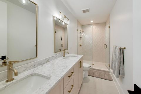 Tiny photo for 910 Allmen Avenue, Hinsdale, IL 60521 (MLS # 12622174)