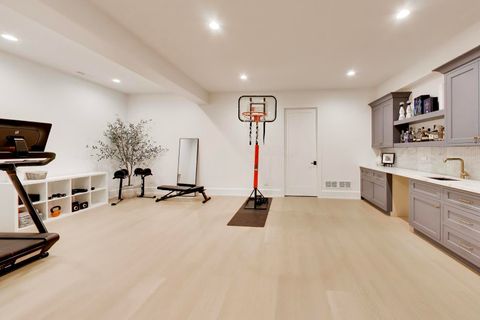 Tiny photo for 910 Allmen Avenue, Hinsdale, IL 60521 (MLS # 12622174)