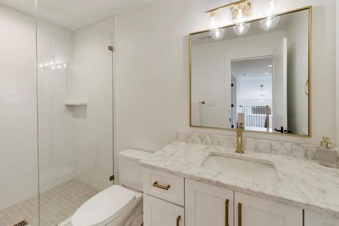 Tiny photo for 910 Allmen Avenue, Hinsdale, IL 60521 (MLS # 12622174)