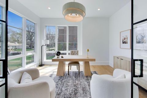 Tiny photo for 910 Allmen Avenue, Hinsdale, IL 60521 (MLS # 12622174)