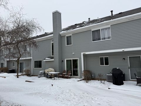 Tiny photo for 1875 Independence Court, Gurnee, IL 60031 (MLS # 12554269)