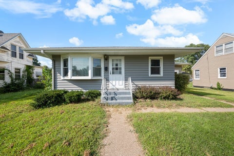 Photo of 627 24th Avenue, Rock Island, IL 61201 (MLS # 12743572)