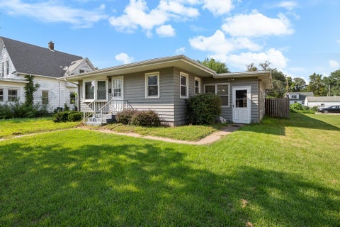Tiny photo for 627 24th Avenue, Rock Island, IL 61201 (MLS # 12743572)