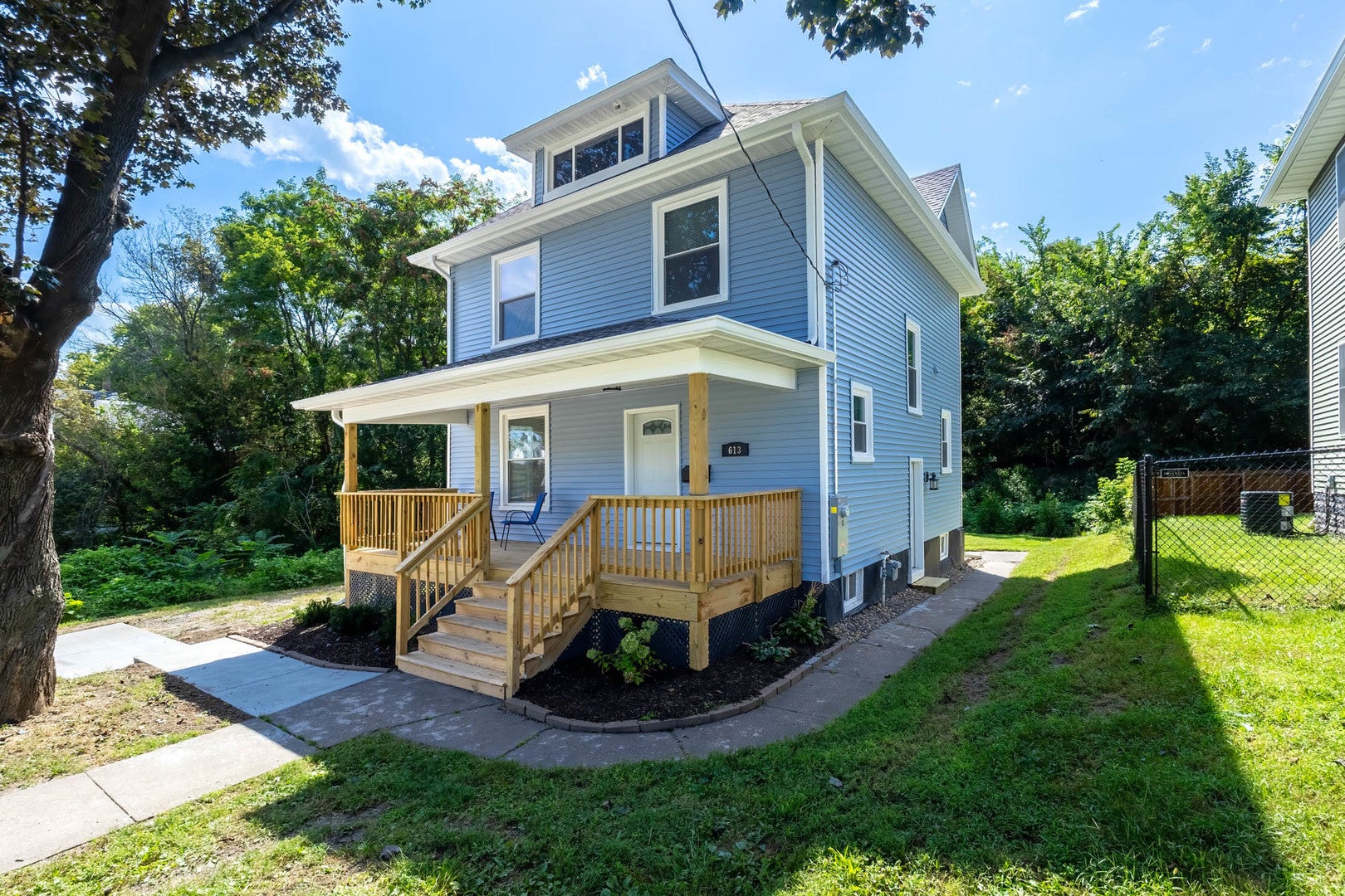 613 W 13th Street
