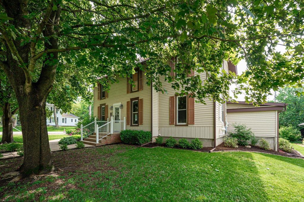 238 S Walnut Street