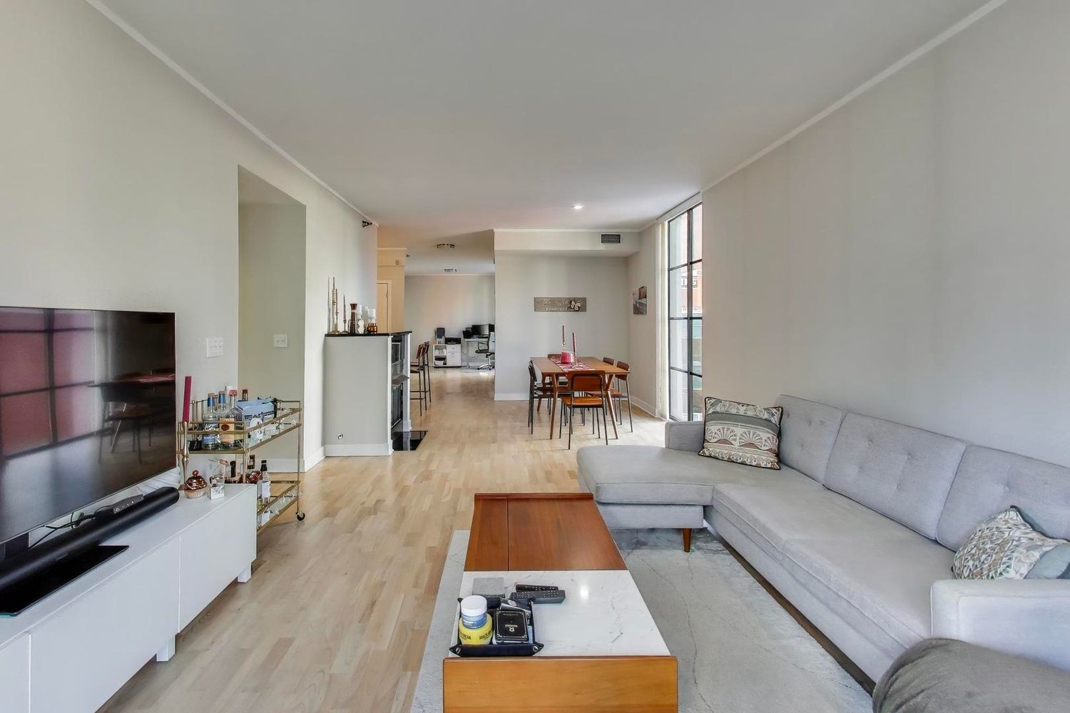 744 N Clark Street 505