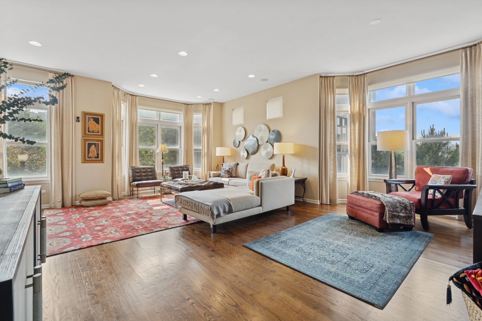 743 W 15th Street