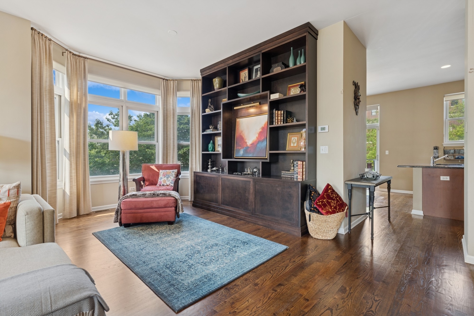 743 W 15th Street