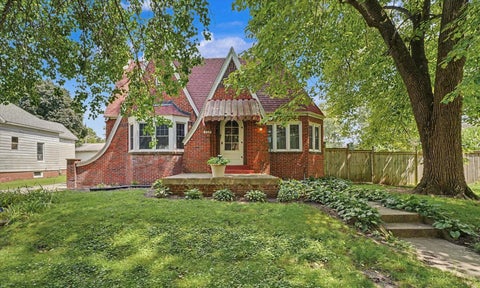 Photo of 109 N Pine Street, Villa Grove, IL 61956 (MLS # 12739548)