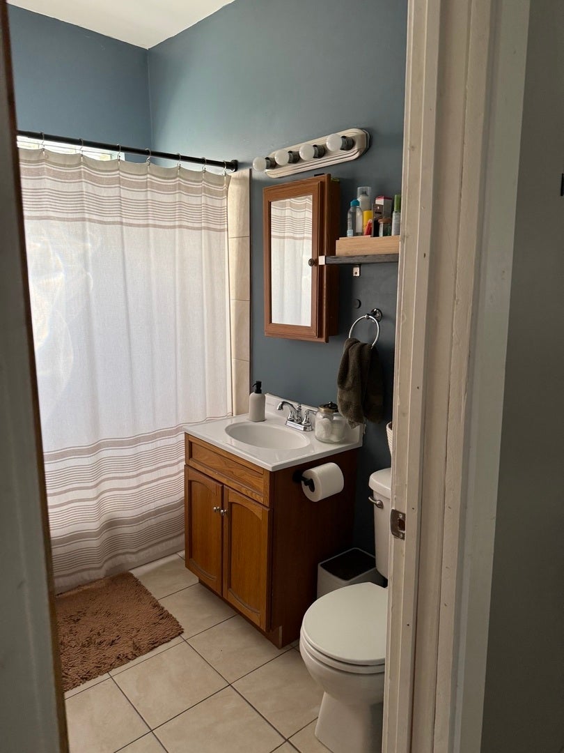 726 N Troy Street