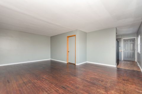 Tiny photo for 10448 W Cermak Road #2R, Westchester, IL 60154 (MLS # 12499362)