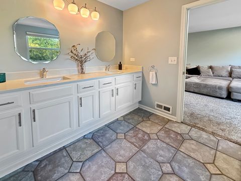 Tiny photo for 136 Lilac Street, Bolingbrook, IL 60490 (MLS # 12414393)